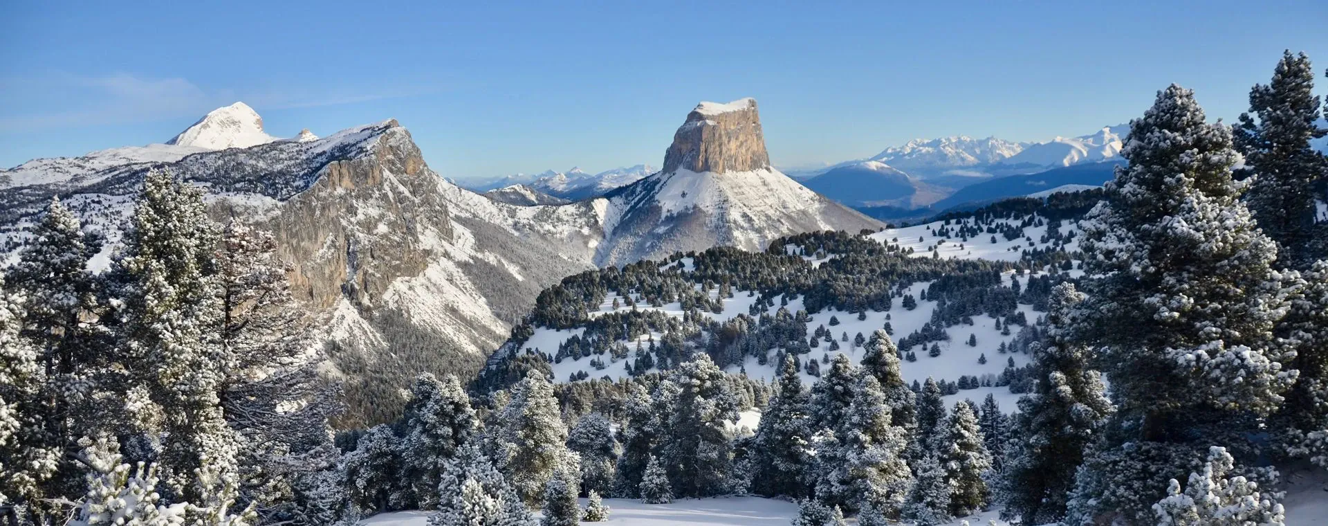 Mont Aiguille Sous Neige - France