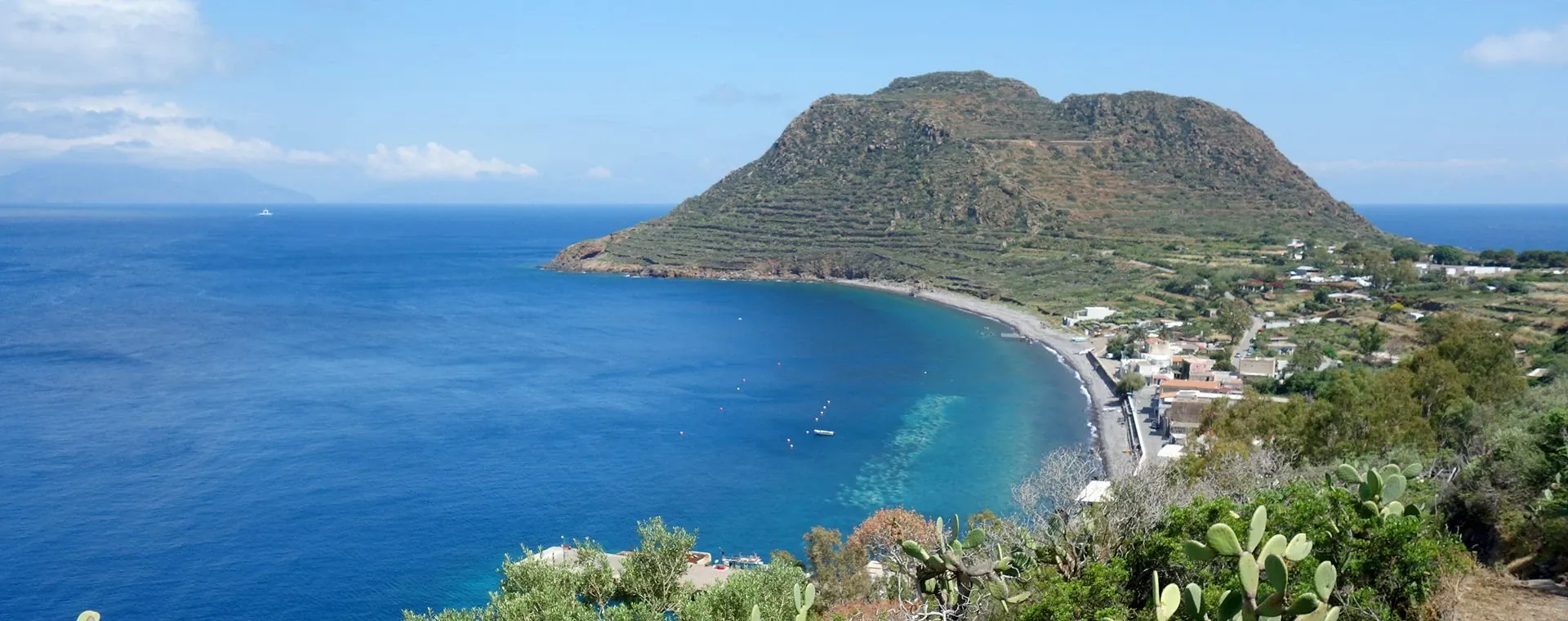 Montagnola Di Capo Graziano Ile Filicudi Eoliennes - Italie