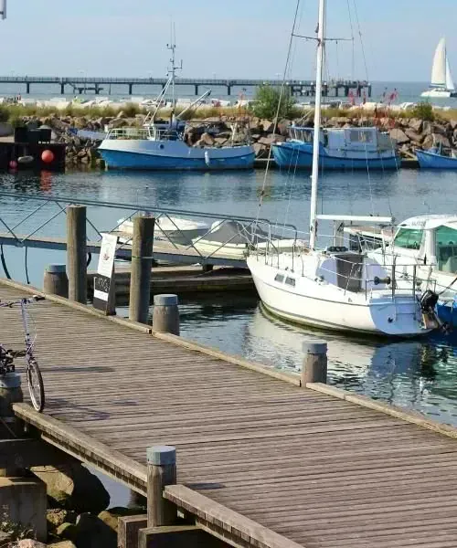 Port de Naoussa - Paros - Grèce © Cécile Hénard