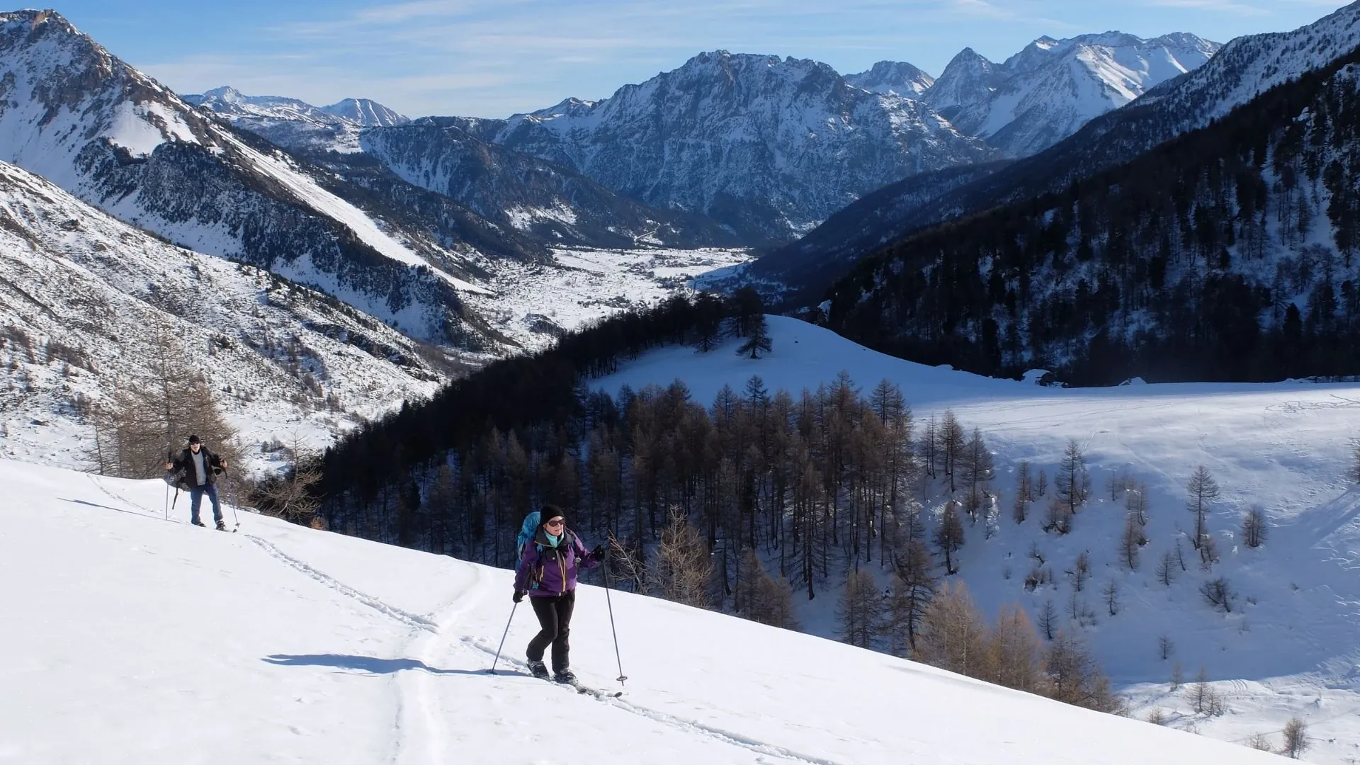 Descente en ski nordique - Vallée de la Clarée - France