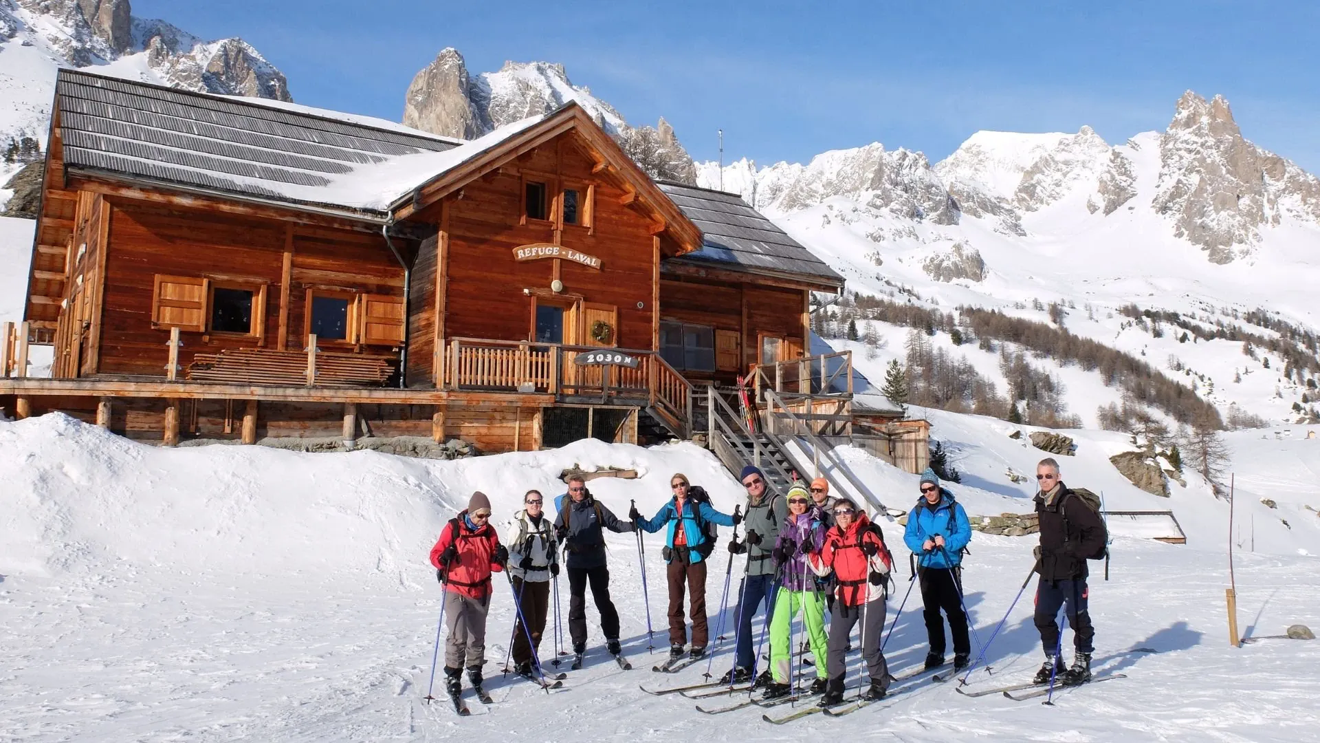Skieur de randonnée nordique en Haute Clarée - France