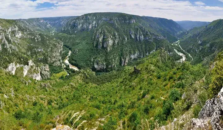 Vue panoramique du Point Sublime sur les Gorges du Tarn France