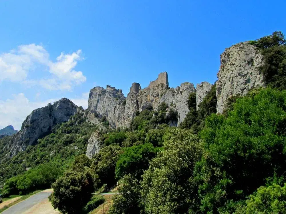 Peyrelau depuis le Rocher de Capulc - Gorges du Tarn - France © Claire Durot