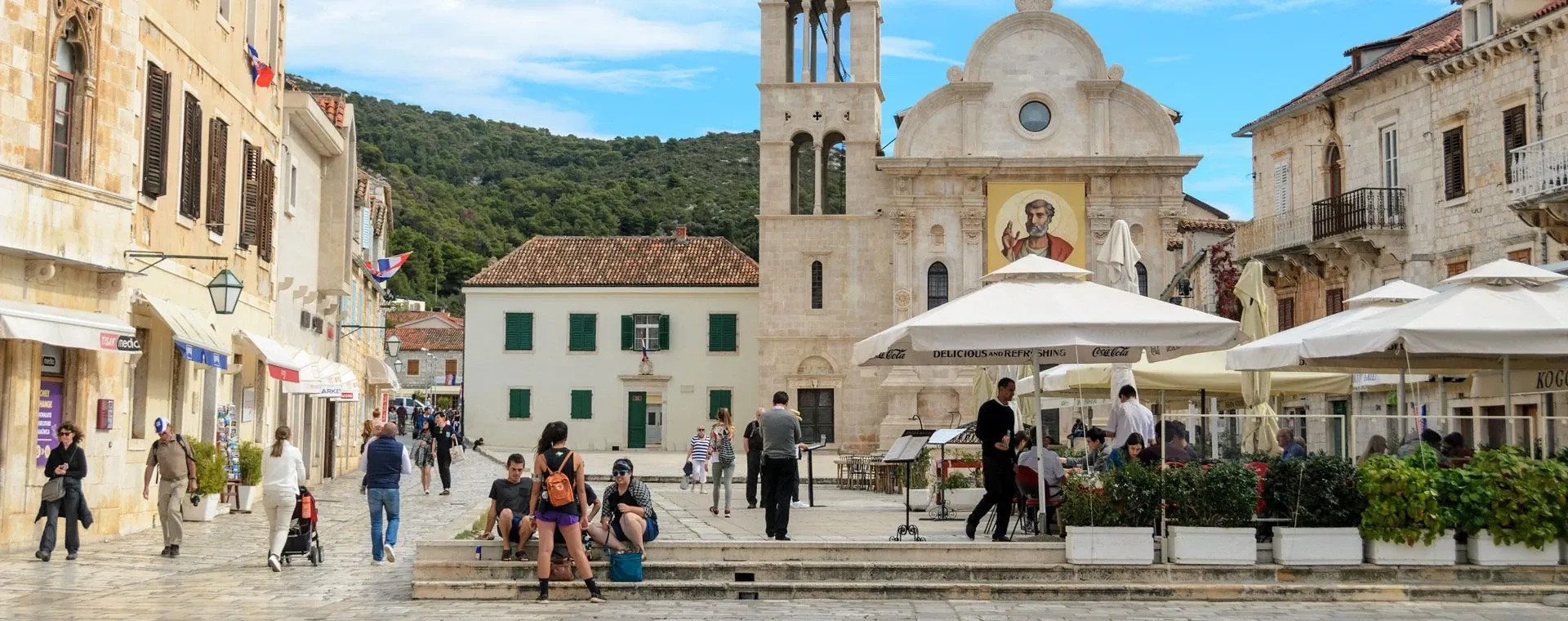 Place Major de Vic avec arcades - Catalogne - Espagne