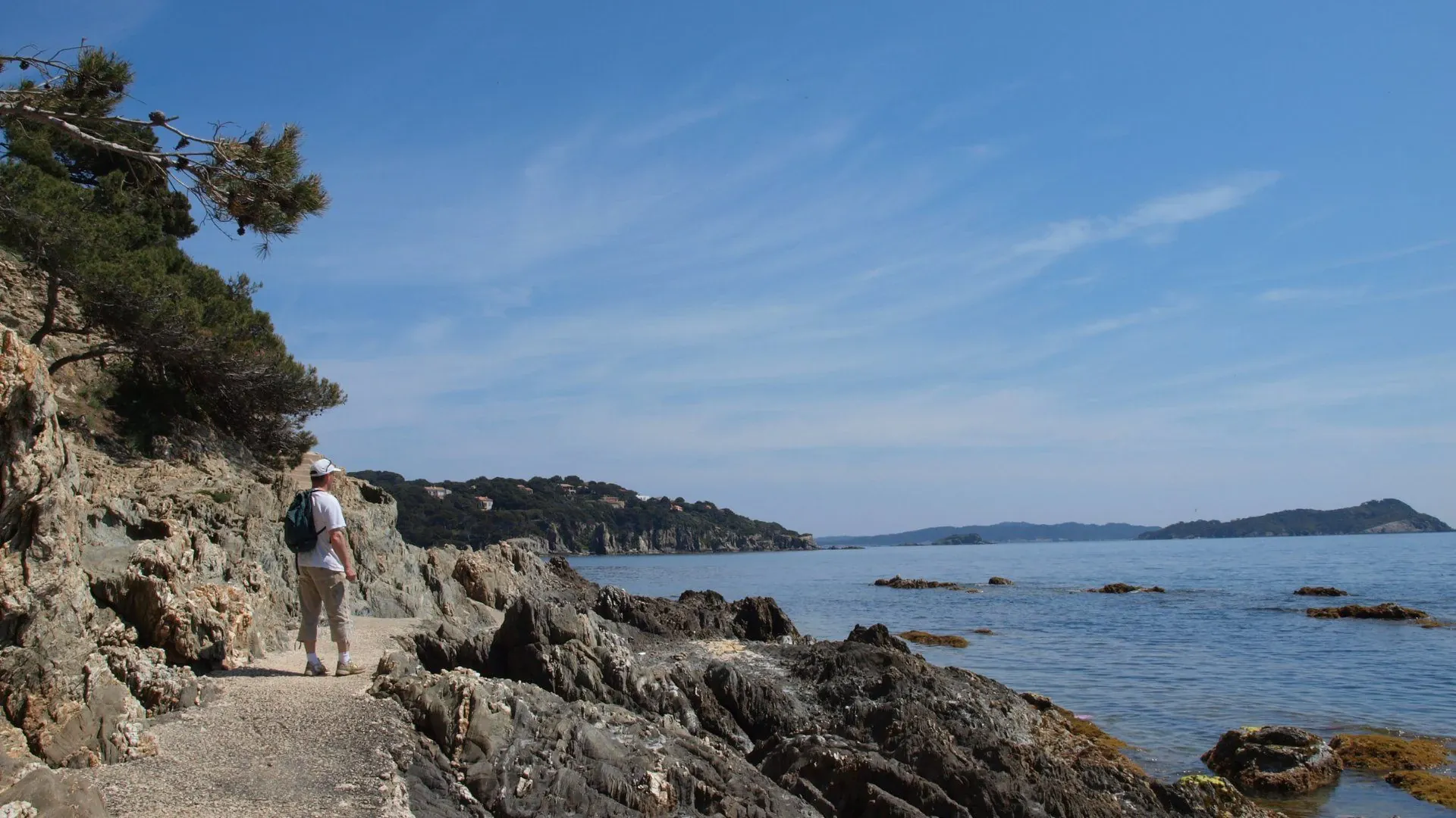 Baie de Port-Cros vue depuis les collines - Var - France