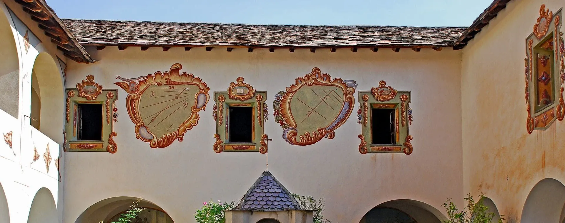 Cloître du monastère San Zoilo - Castille - Espagne