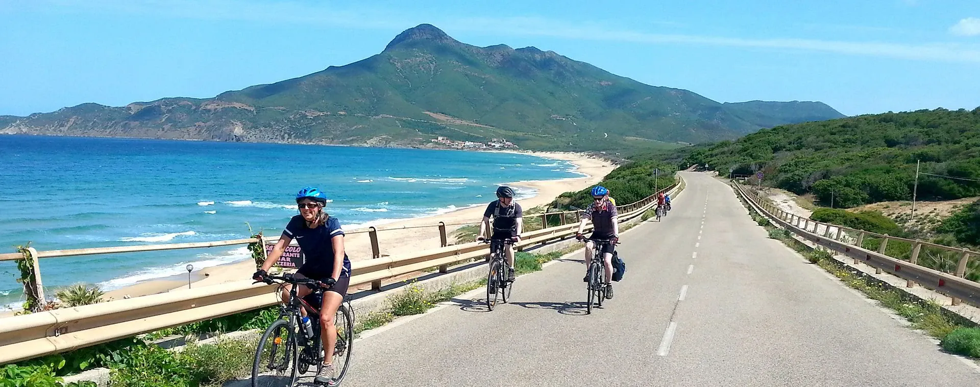 Formations rocheuses de Sarakiniko - Milos - Grèce © Cécile Hénard