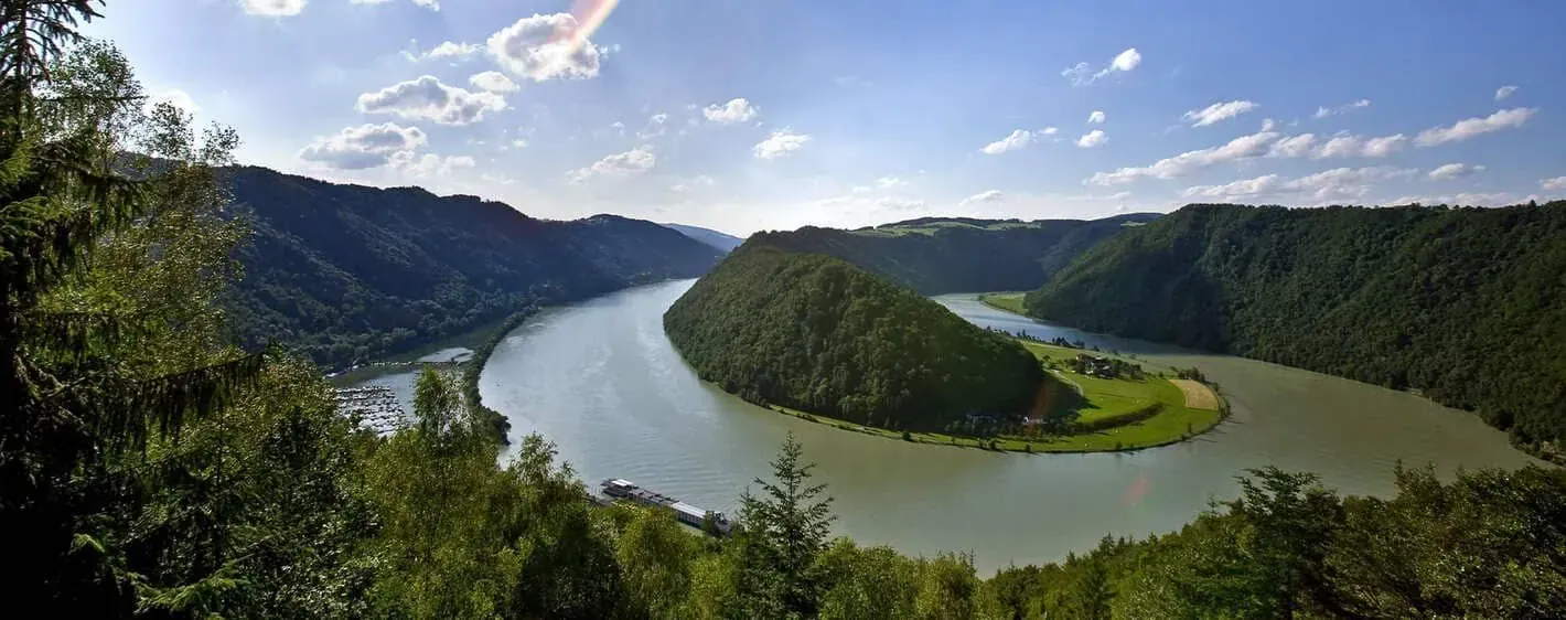Schlögen au coucher du soleil - Danube - Autriche © Richard Cordonnier