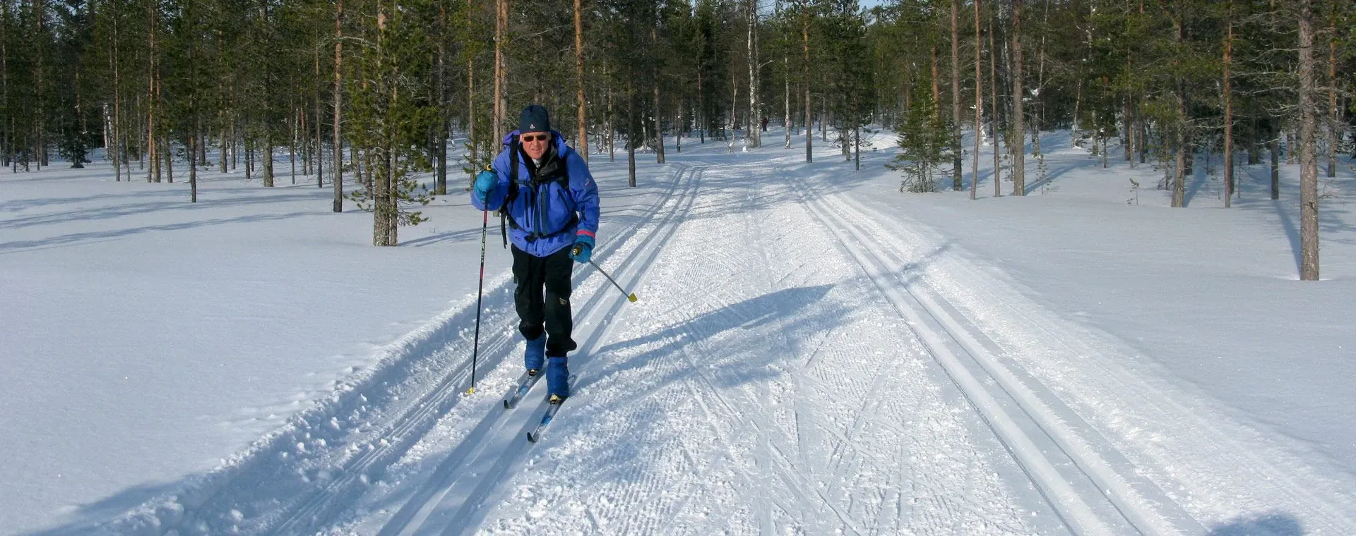 Skieur Fond Akaslompolo - Finlande