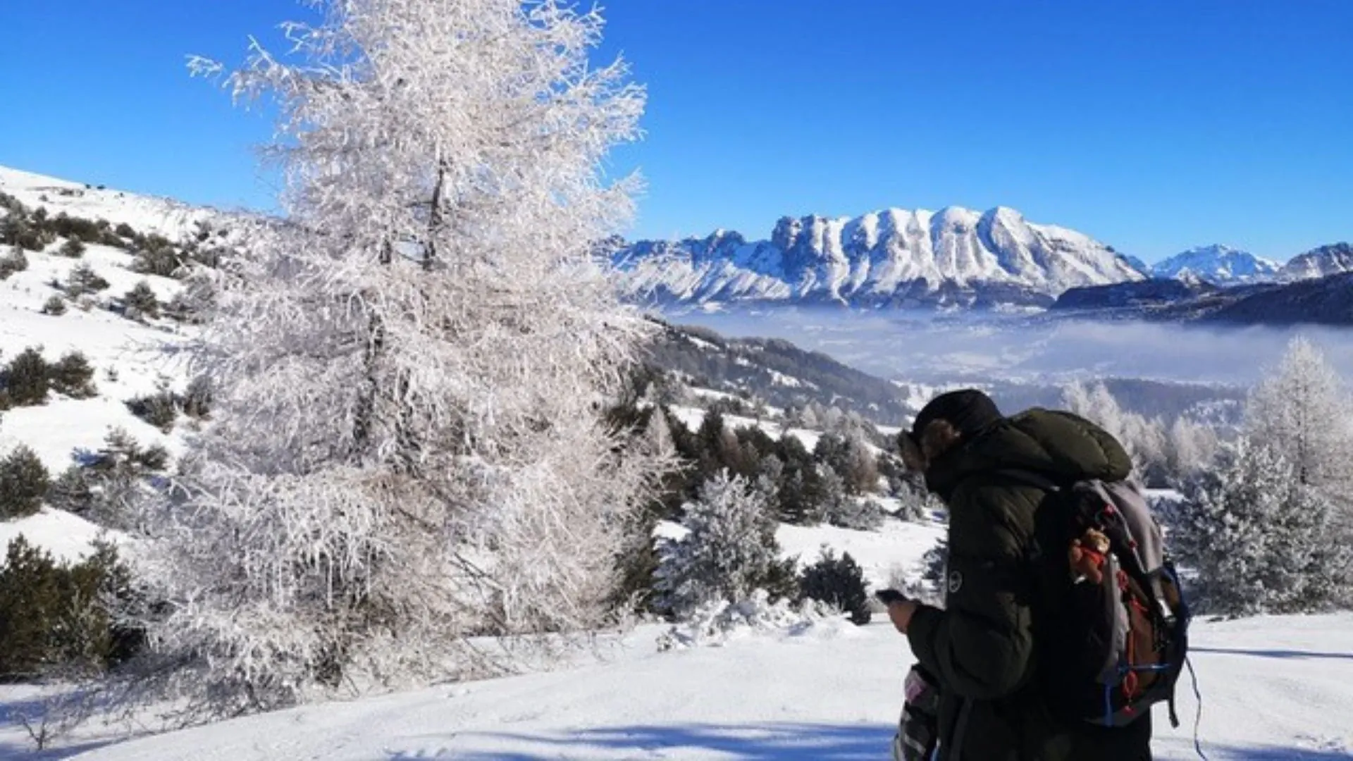 Sommets enneigés du Dévoluy - Hautes-Alpes - France