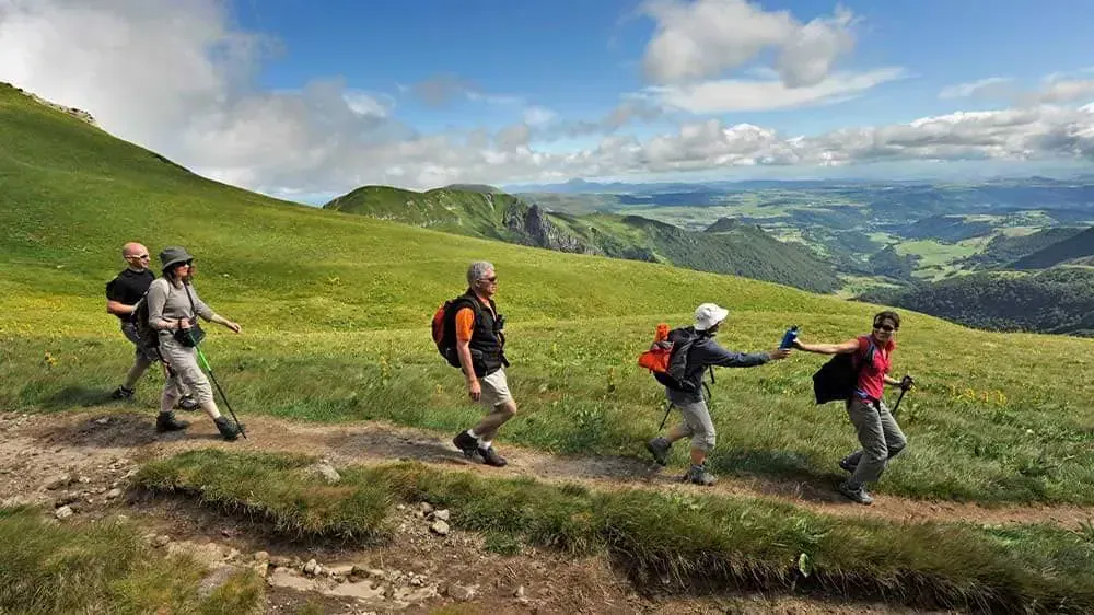 Randonnee dans la neige sur l'itineraire Munich-Venise - Dolomites - Italie