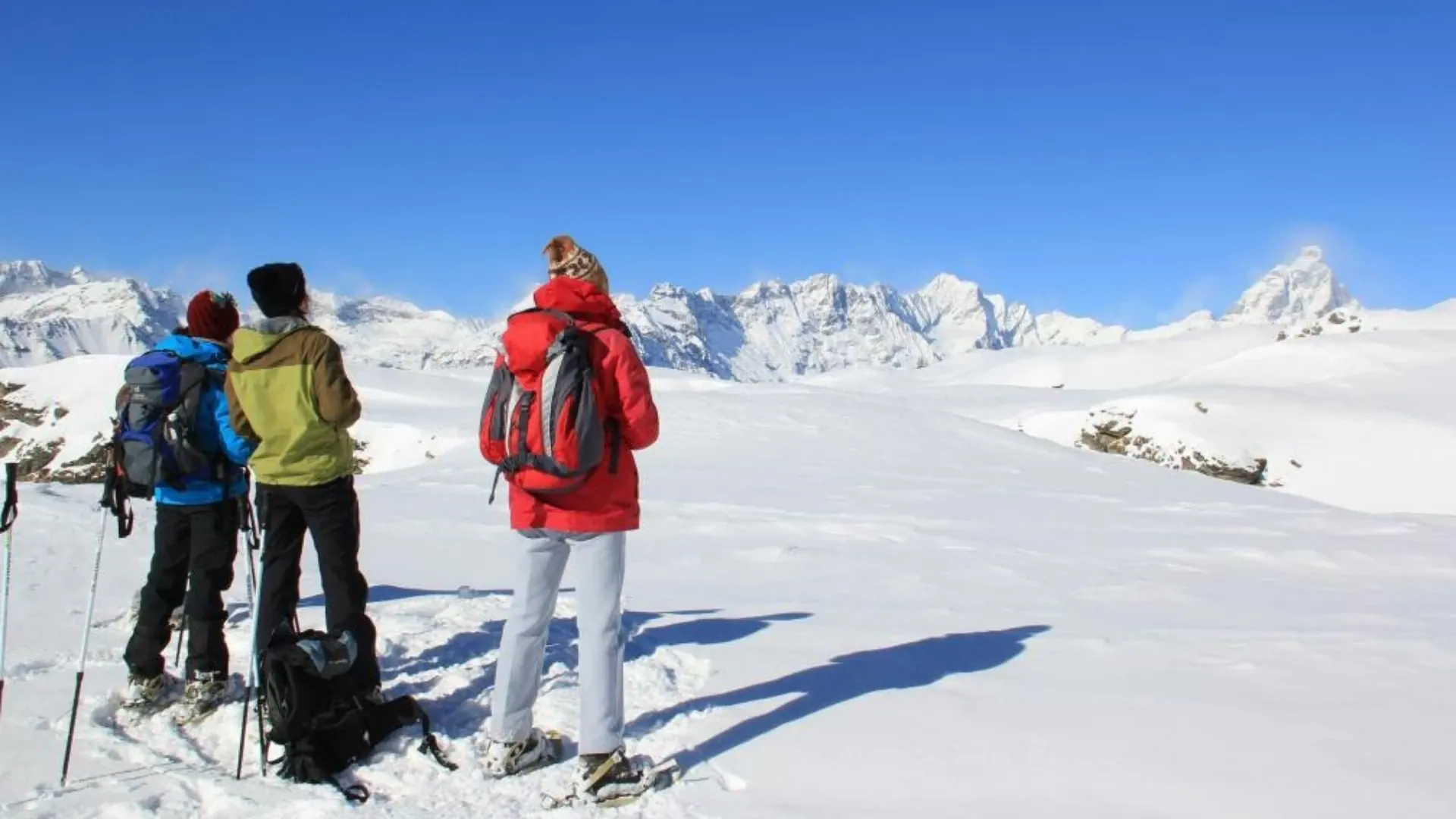 Randonnee raquettes pres du Cervin - Alpes italiennes - Italie