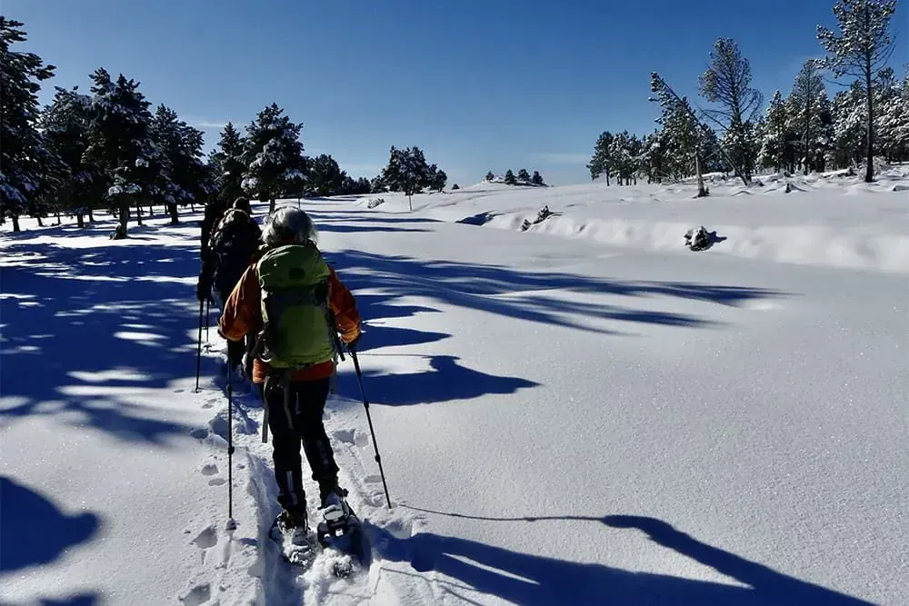 Raquettes à neige - Pyrénées-Orientales - France © Michel Madre
