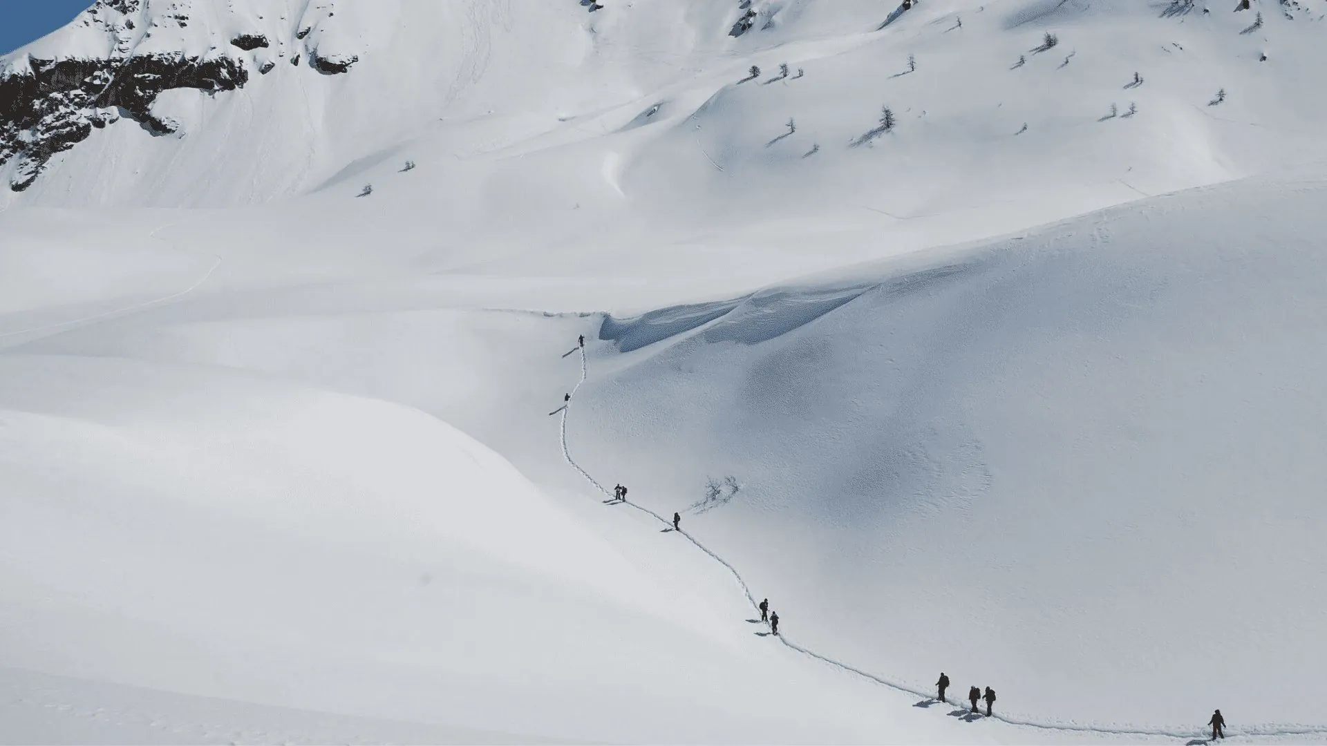 Raquettes dans le Queyras - Alpes - France - snowshoeing-in-the-queyras-alps-france-6