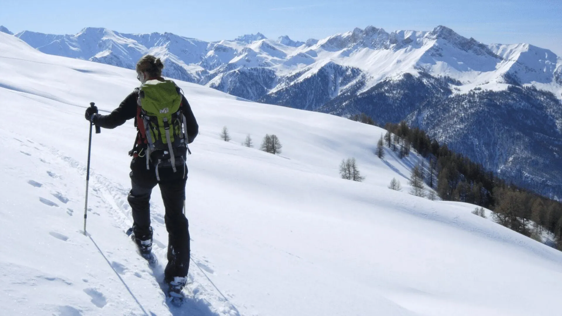 Raquettes dans le Queyras - Alpes - France - snowshoeing-in-the-queyras-alps-france-7