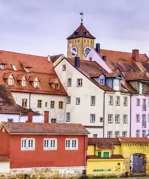 Pont de pierre et cathédrale de Ratisbonne - Bavière - Allemagne