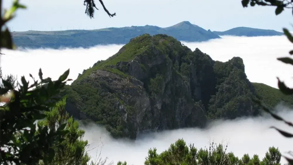 Sommet Au Dessus Des Nuages C Lise Carrichon - Portugal © Lise Carrichon