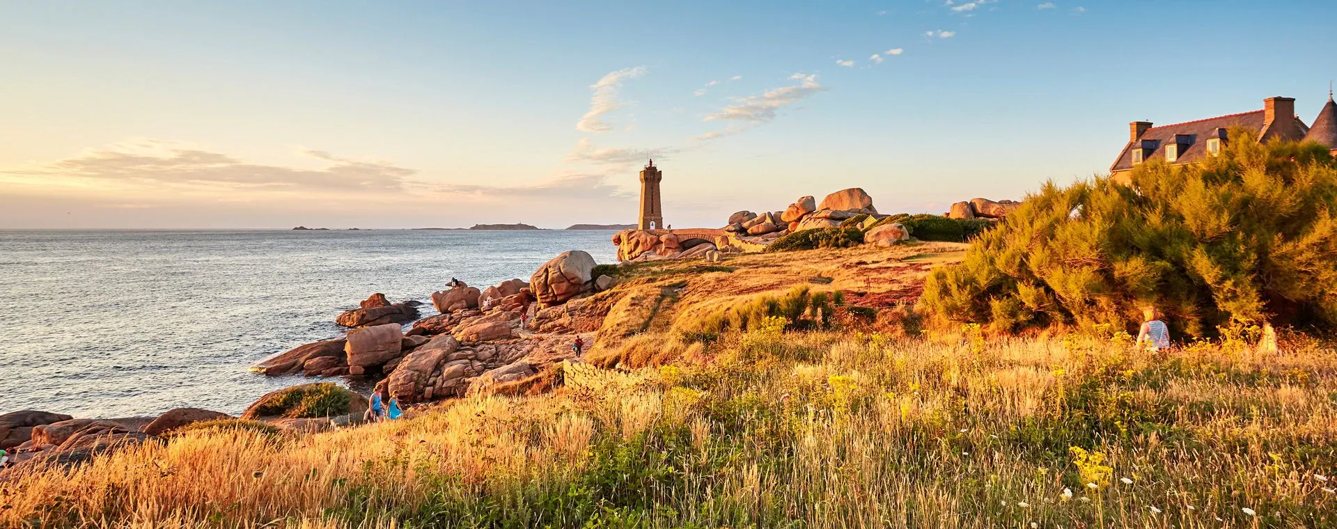 Coucher De Soleil Cote De Granit Rose Ploumanach - France