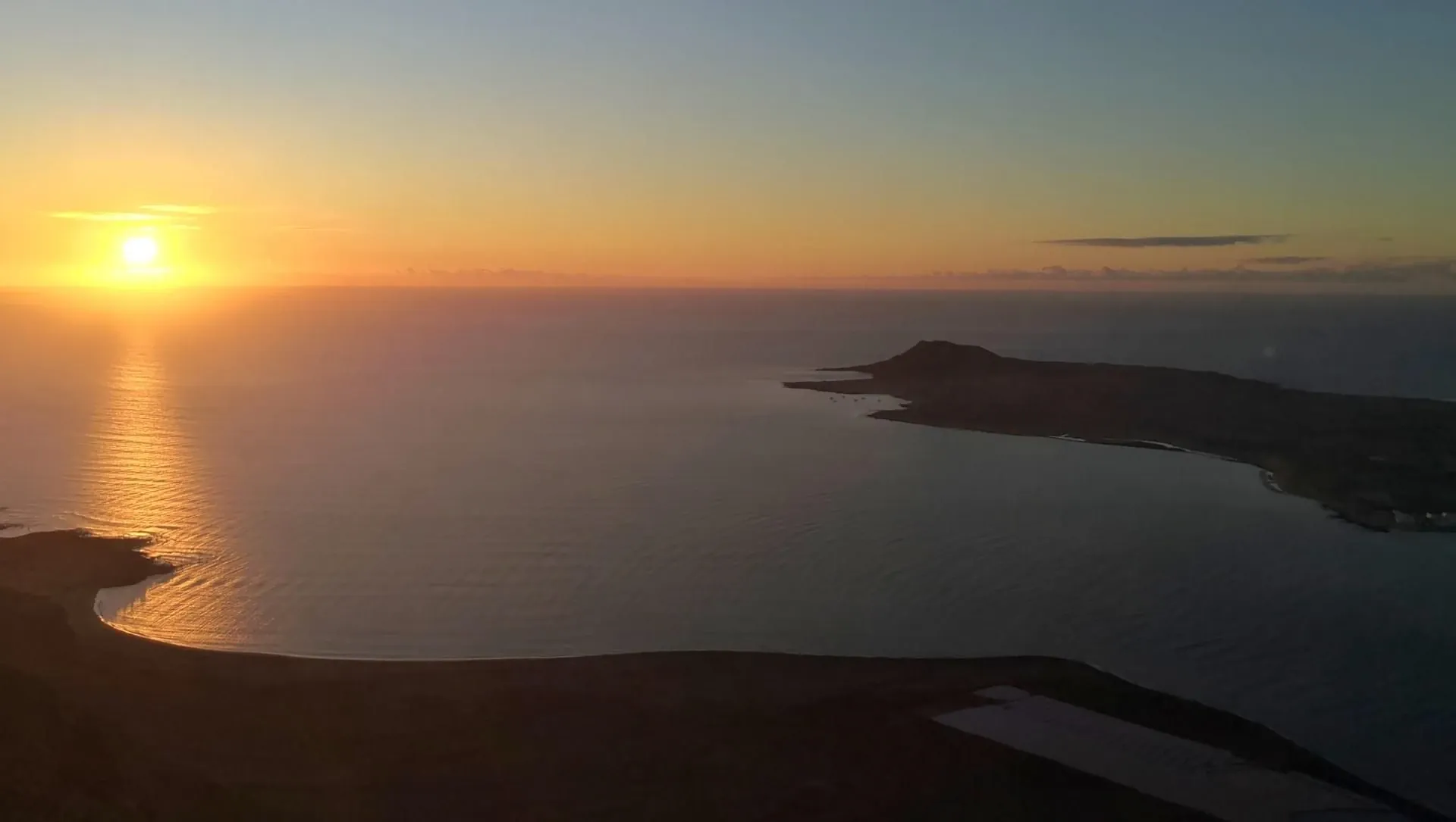 Coucher De Soleil Sur Lile De La Graciosa Depuis Le Mirador Del Rio A Lanzarote C Juan Carlos Otero - Espagne © Juan Carlos Otero