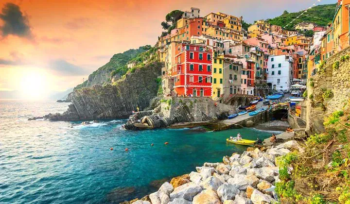 Coucher de soleil sur Riomaggiore - Cinque Terre - Italie