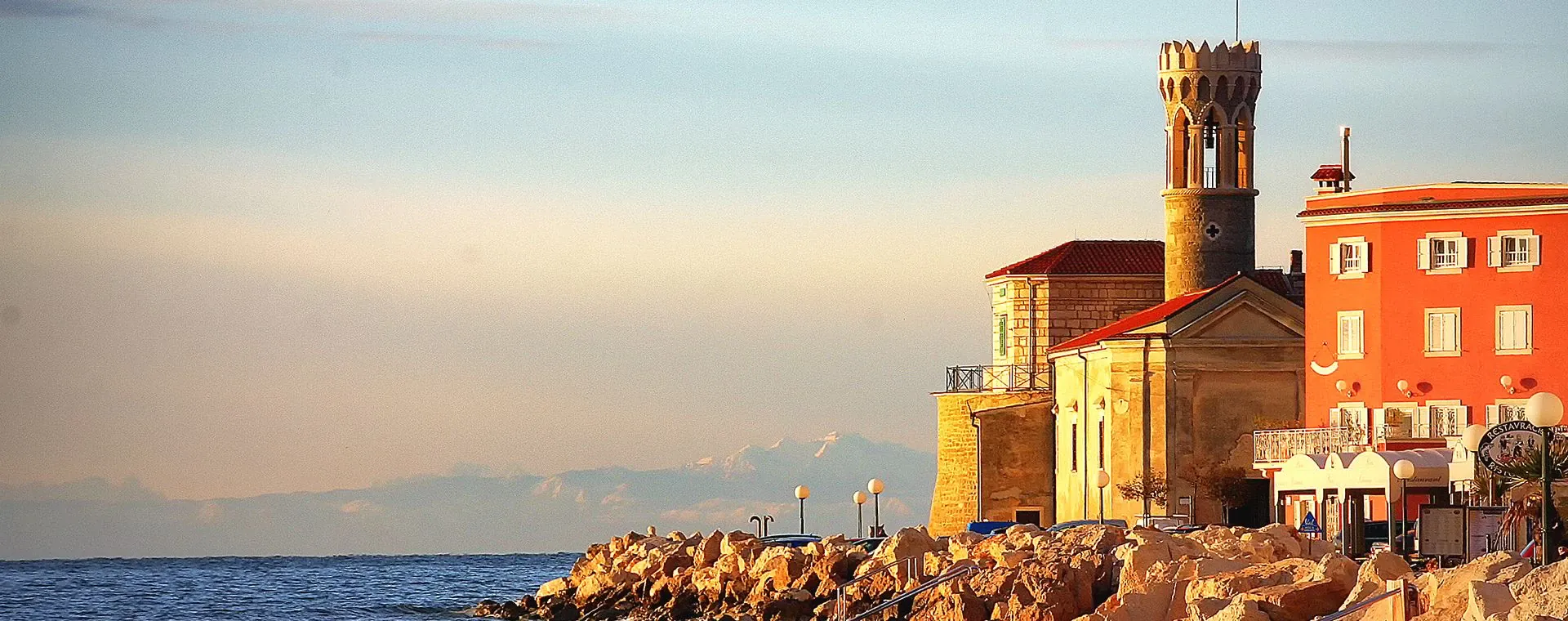 Svetilnik Phare - Slovénie