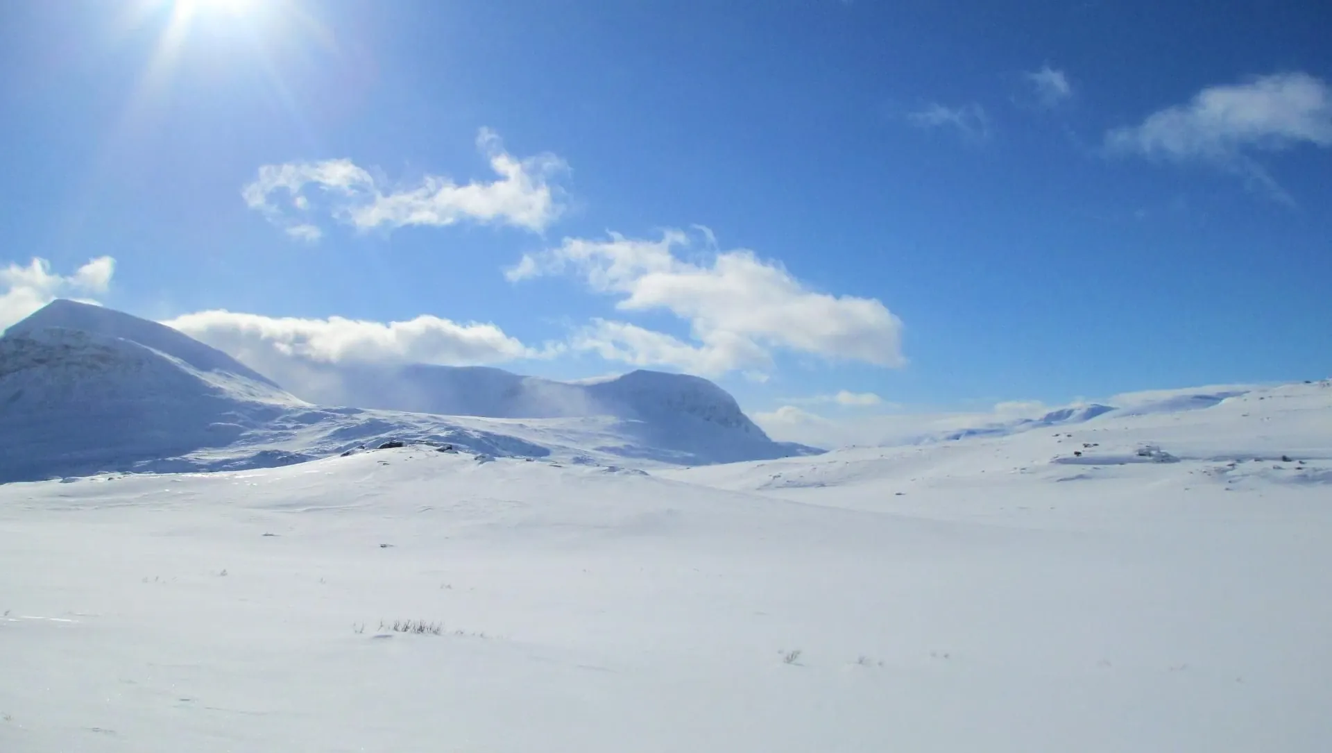 Swegs0001 Slider Slideshow Paysage Enneige Sur La Piste Royale En Suede - Suède