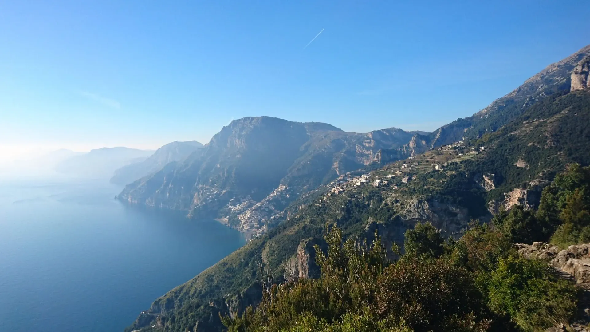 Sentier à Menton - Côte d Azur - France