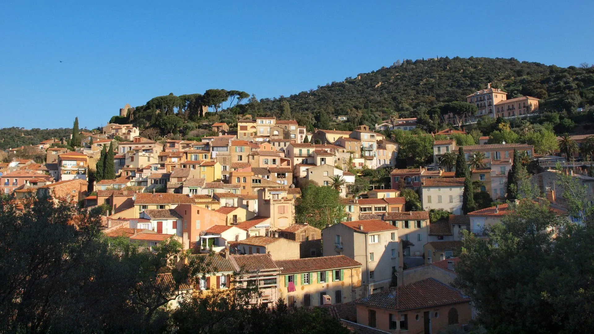 Baie turquoise de l'île de Port-Cros - Var - France