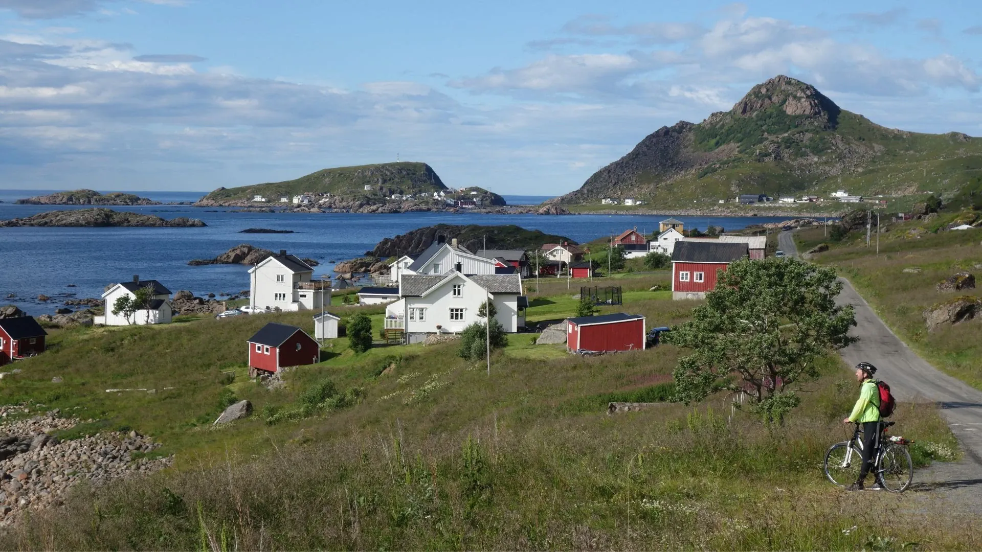 Plage d'Uttakleiv aux îles Lofoten - Norvège © Kristin
