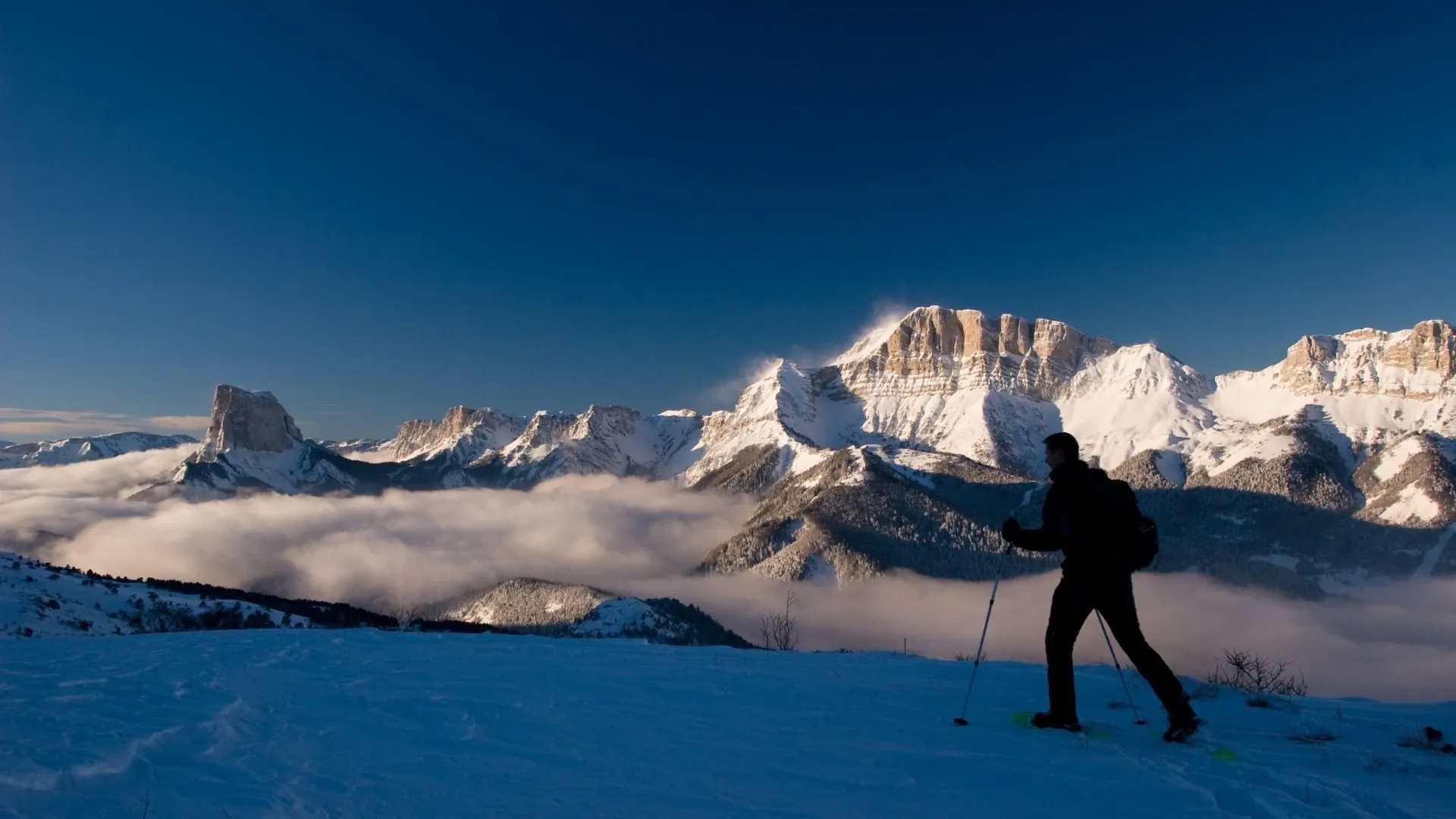 Vercors Trieves Grand Veymont Et Mont Aiguille C M. Dubois - Vercors - France