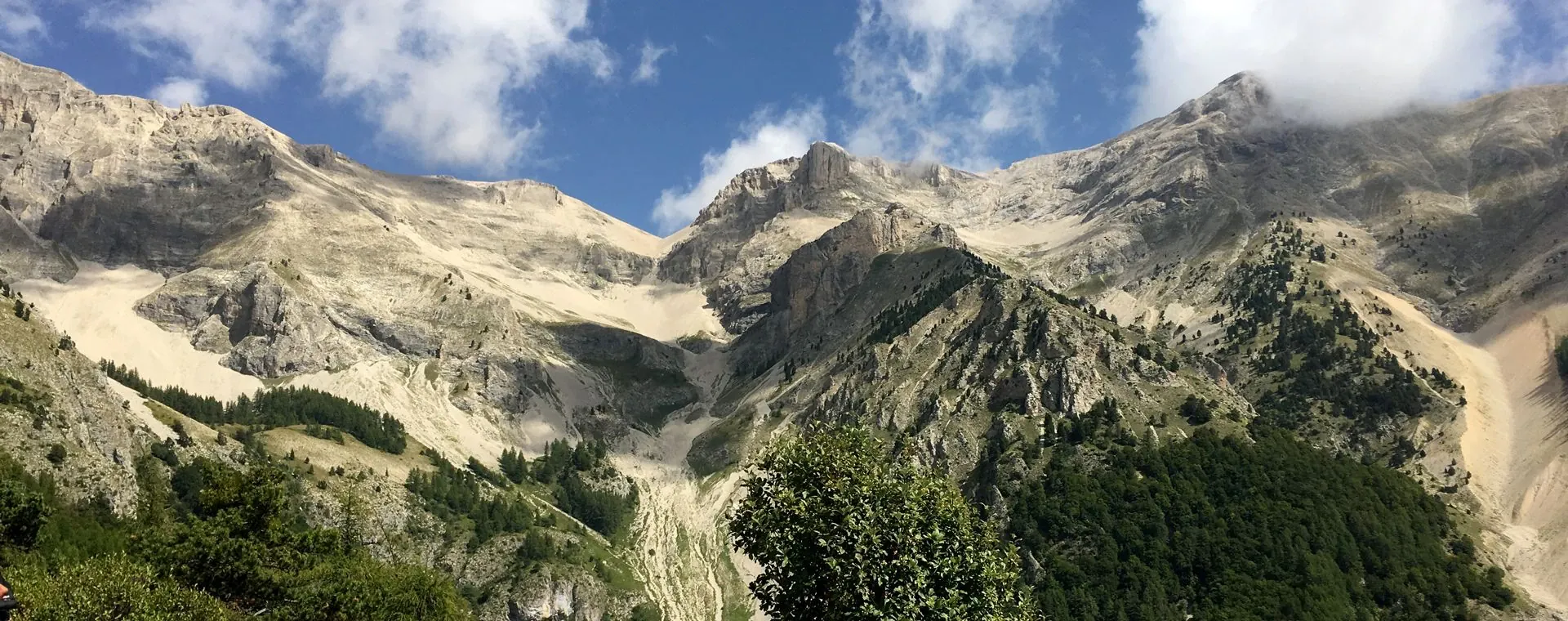 Vue Bure Depuis Sauvas - France