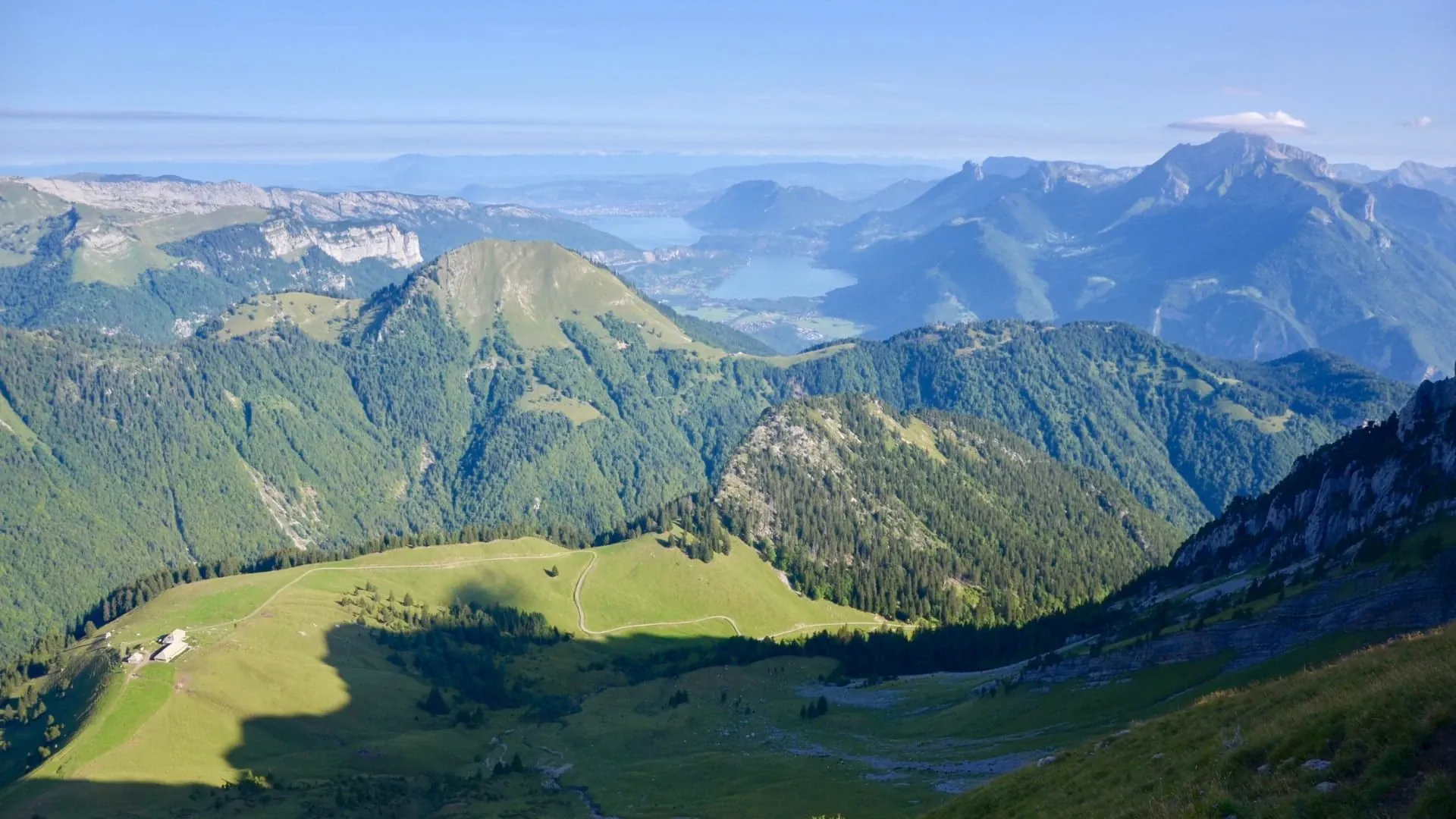 Vue Lacs C Matthieu Offredi - France © Matthieu Offredi