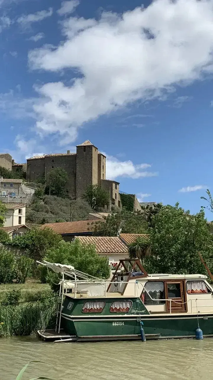 Vue sur le château d’Argens-Minervois