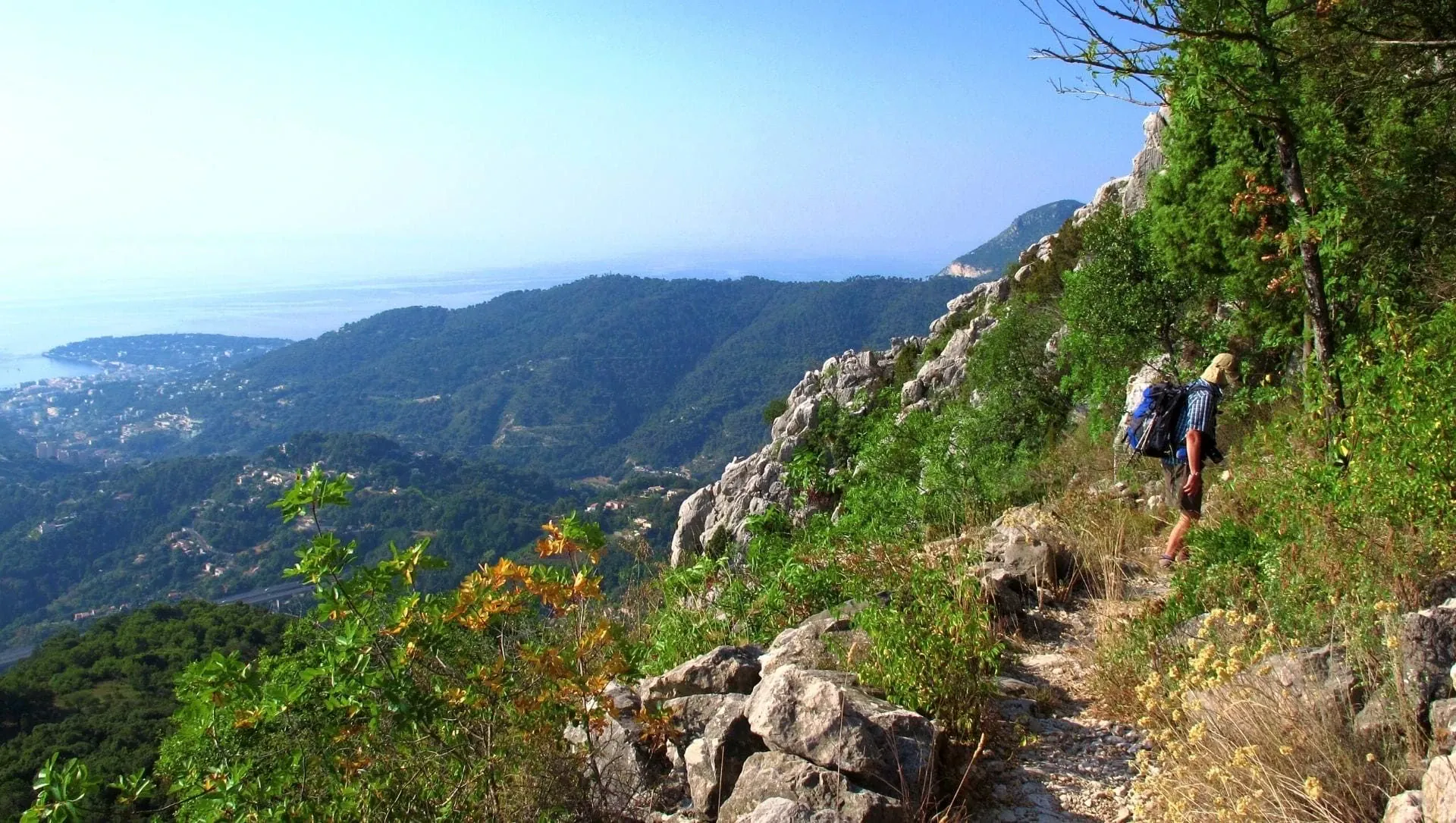 Vue Sur La Grande Bleue Depuis Sainte Agnes C Francois Ribard - France © Francois Ribard