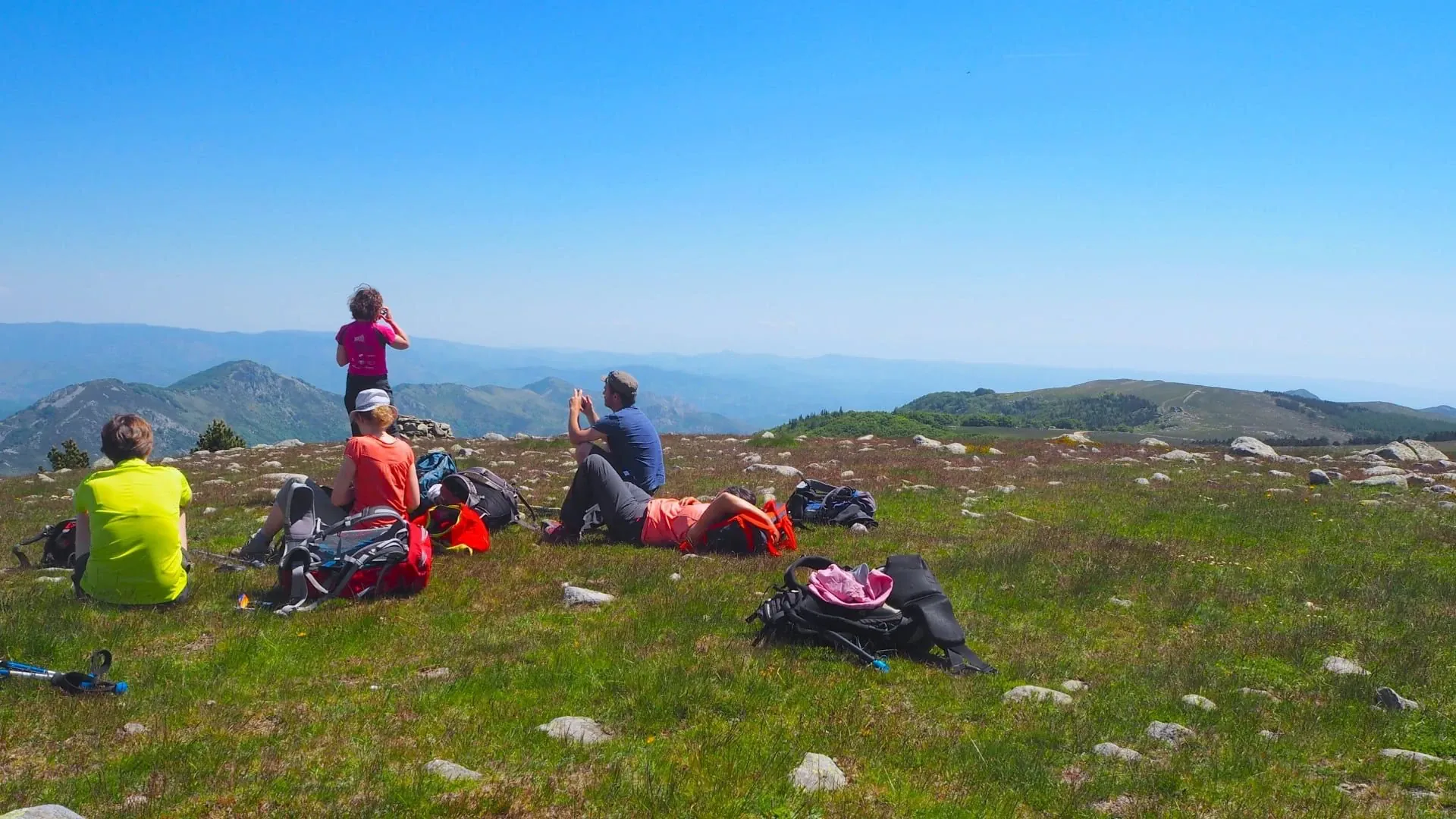 Vue Sur Le Parc Naturel Des Monts Dardeche - France