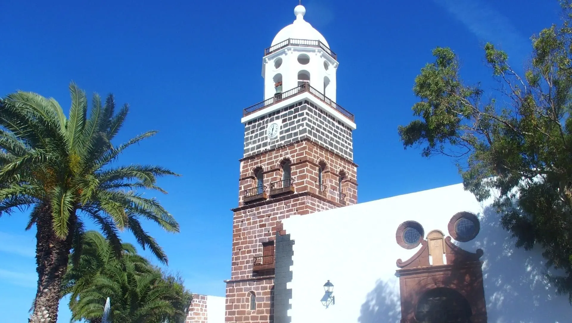 Clocher de village - Corse - France
