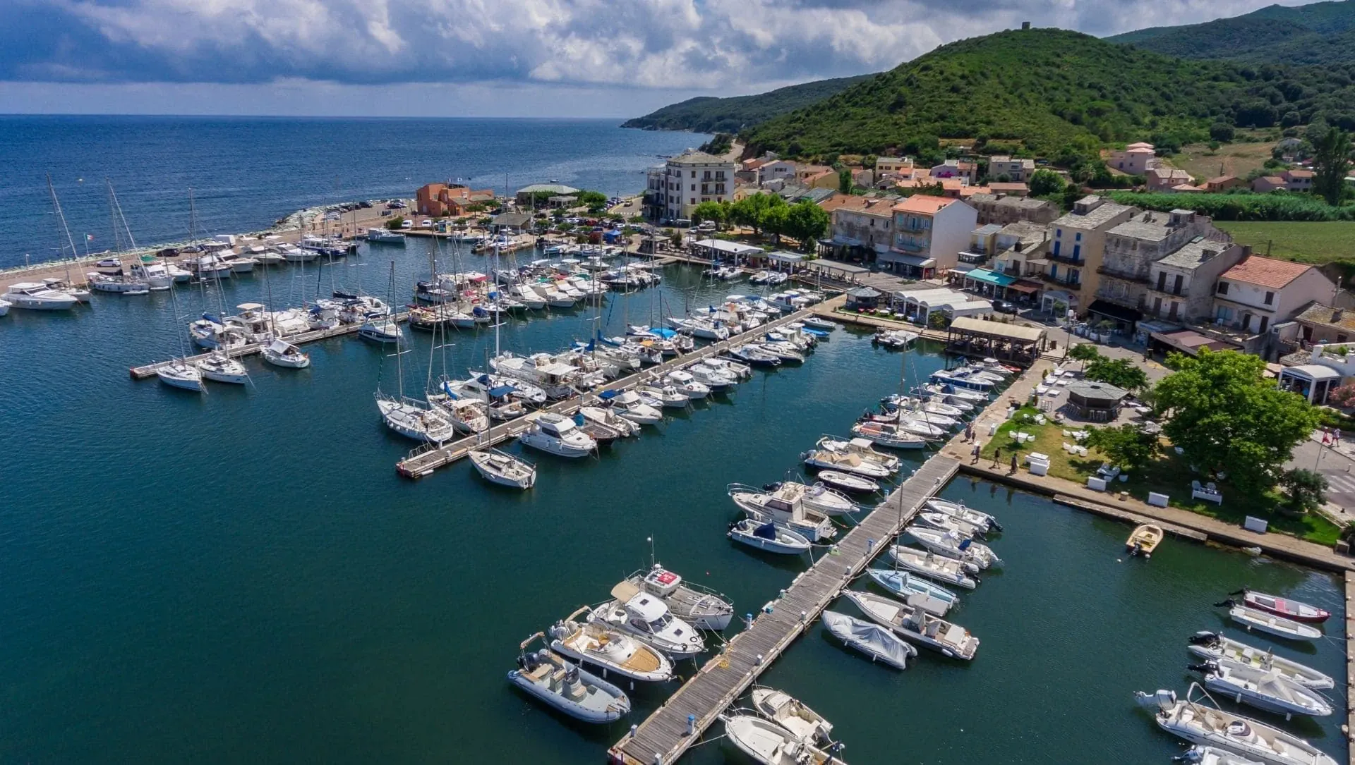 Village De Macinaggio Adobestock - France