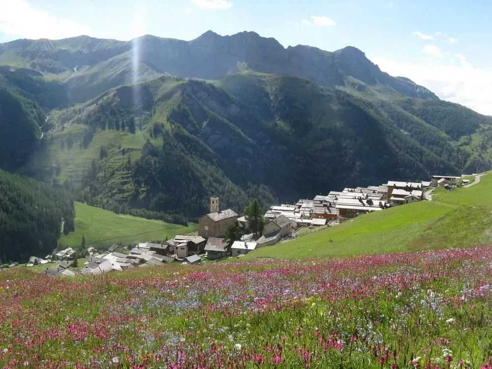 Village De Montagnecmarc Laurans Min - France