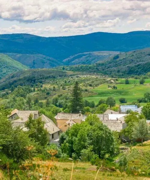 Village Et Mont Lozere