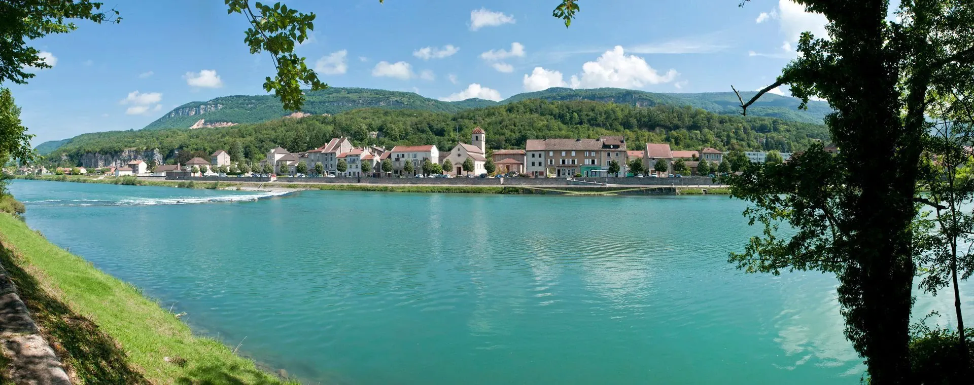 Village au bord du Rhin - Vallee du Rhin - Allemagne