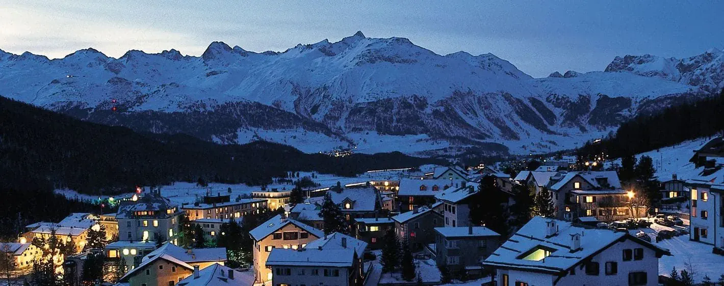 Village Pontresina Hiver Soiree - Suisse