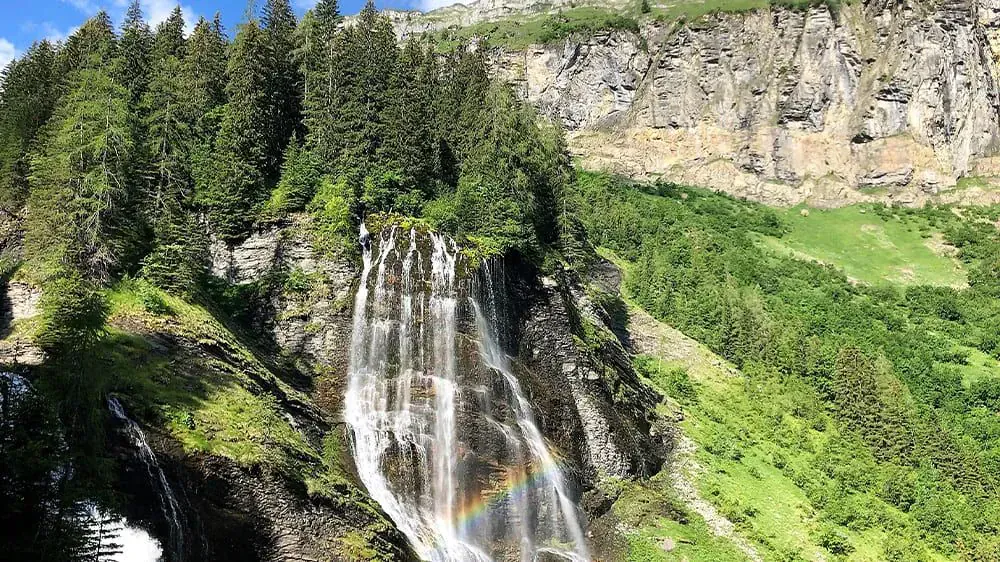 Cascade Sur La Grande Traversee Des Alpes - Alpes - France